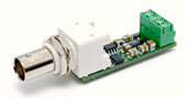 IEPE signal conditioning module for front panel mounting