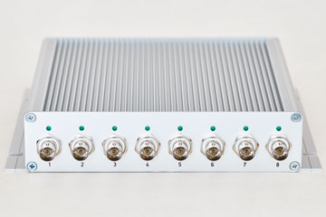 Front: Housing 8 channel BNC in-out